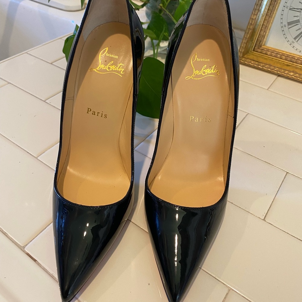 CHRISTIAN LOUBOUTIN Black Patent Stiletto